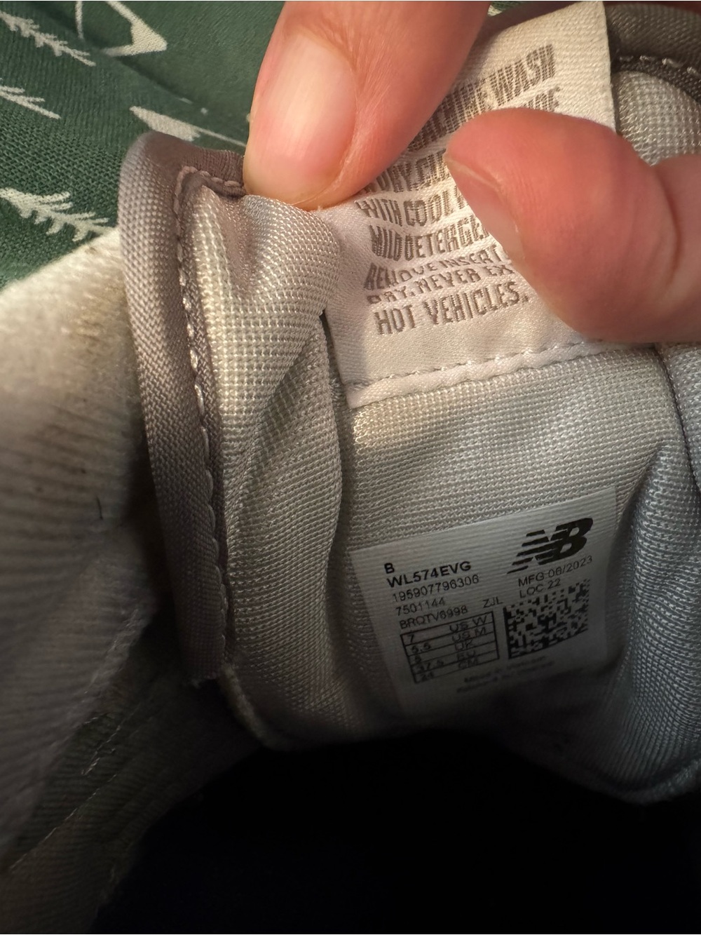 New Balance 574 Sneakers - Picture 7 of 9